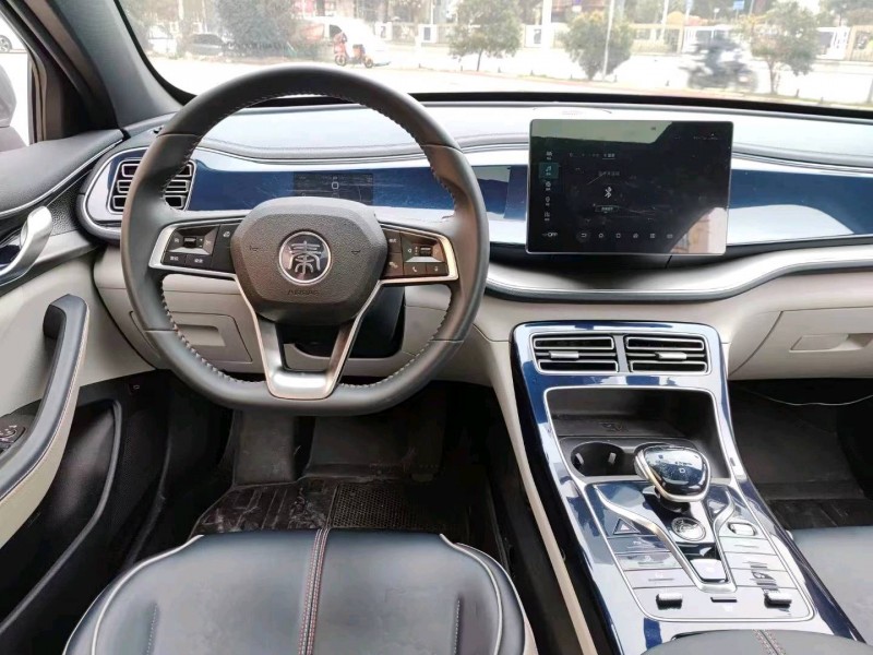 汕头22年比亚迪秦9