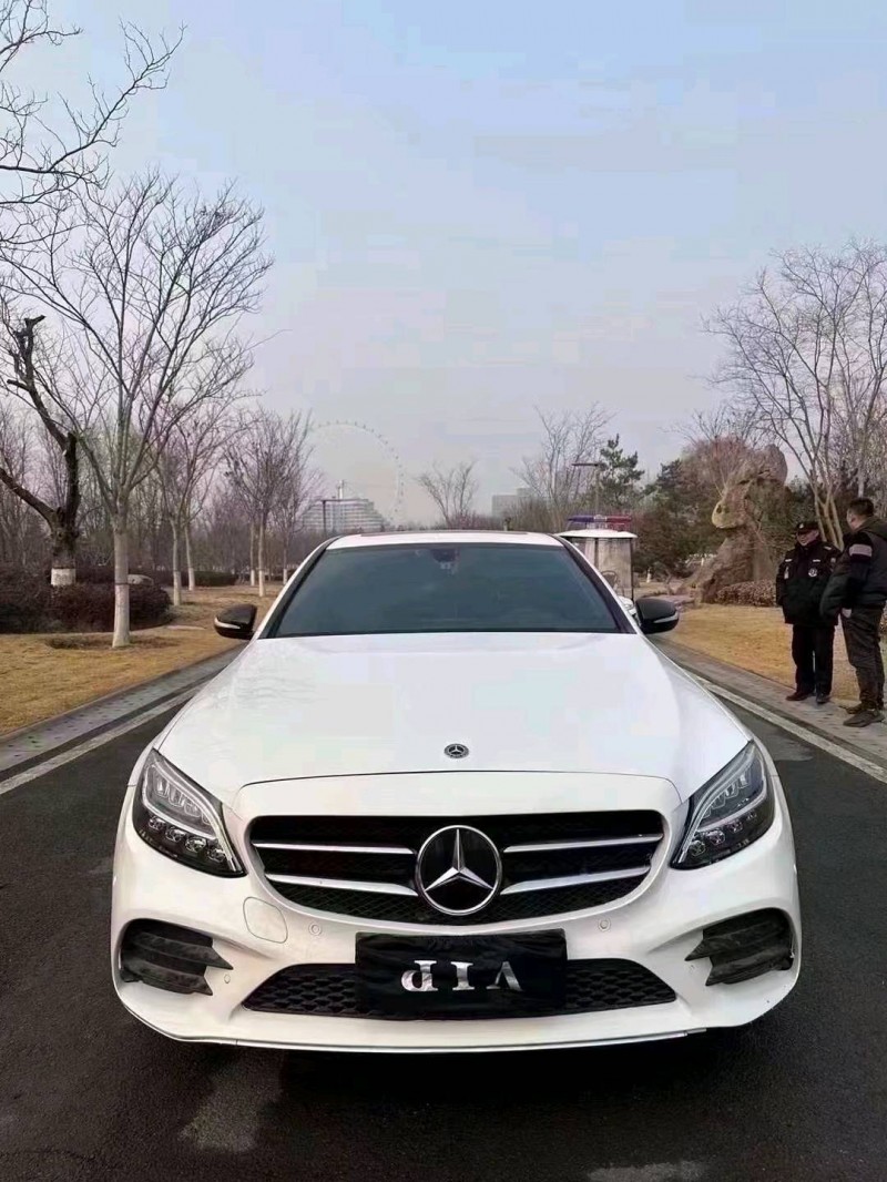 东营19年奔驰C1