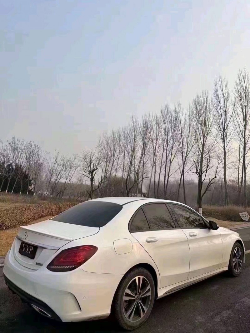 东营19年奔驰C4