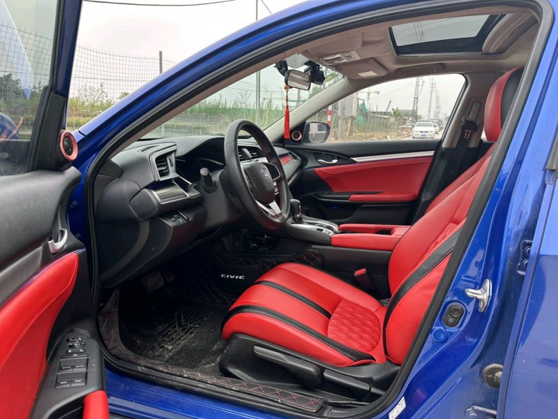 汕头19年本田思域4