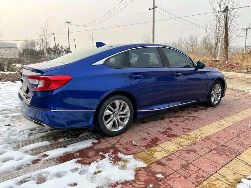 徐州18年本田雅阁6