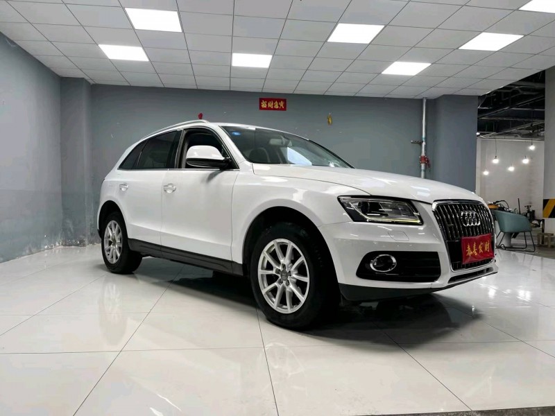成都16年奥迪Q56