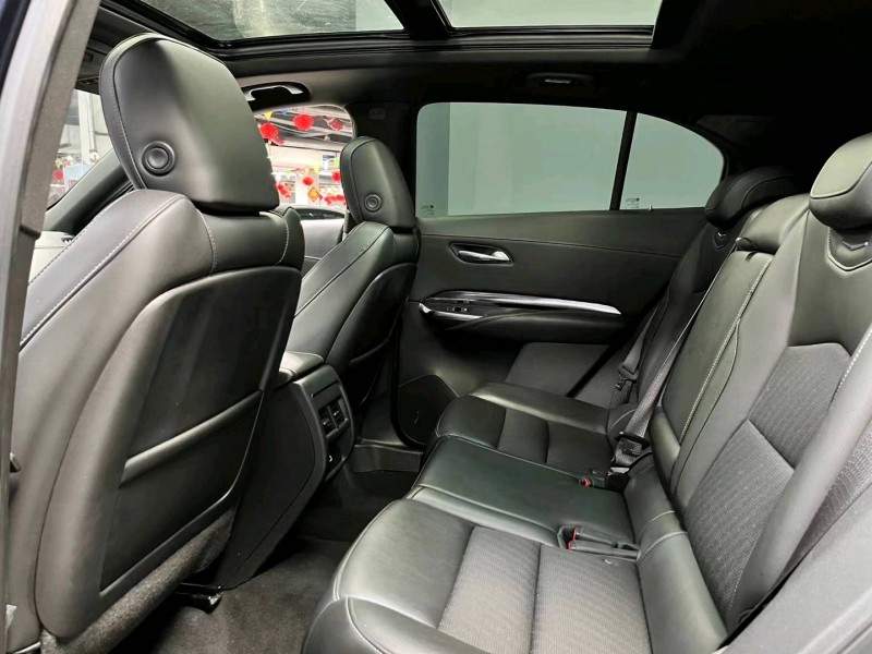 成都22年凯迪拉克XT47