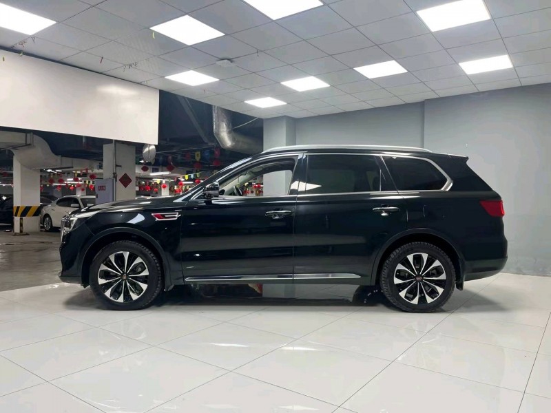 成都21年红旗HS72