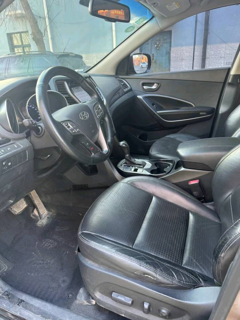 保定13年现代新胜达8