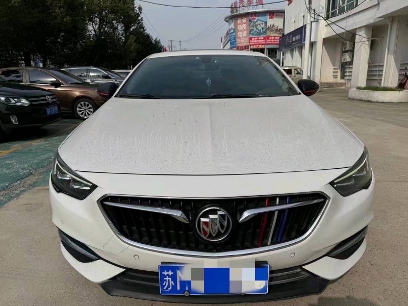 苏州17年别克君威1