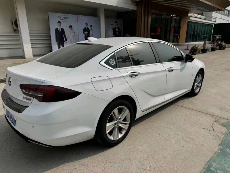 苏州17年别克君威4