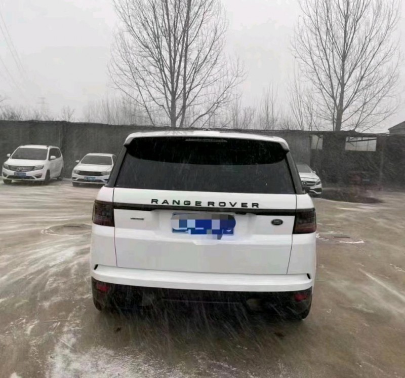 东营15年路虎揽胜运动9