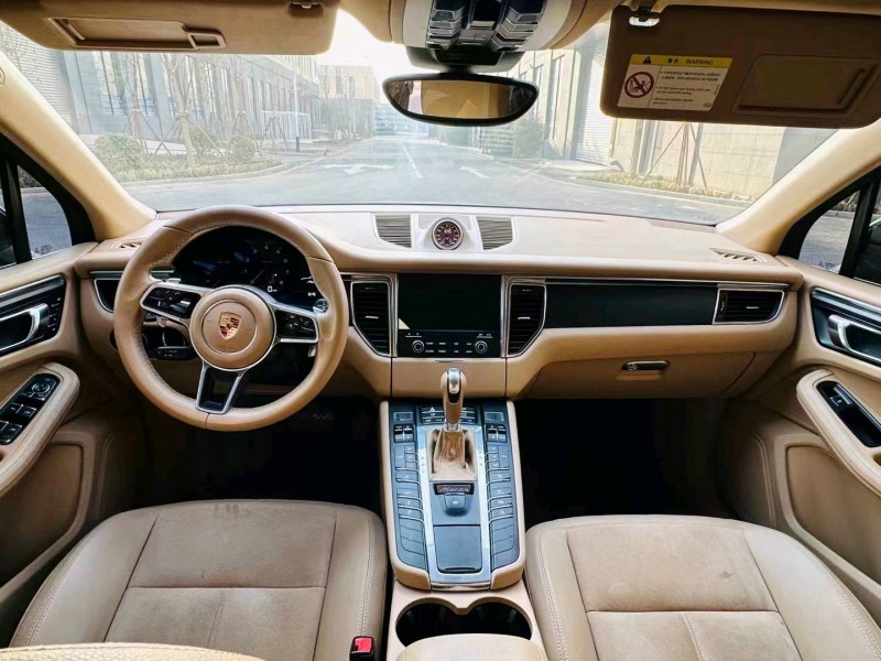 东营17年保时捷Macan6
