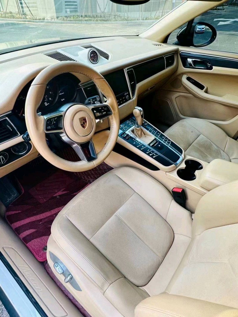 东营17年保时捷Macan9