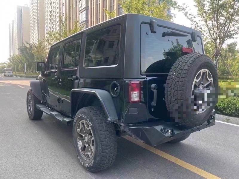 枣庄18年Jeep牧马人8