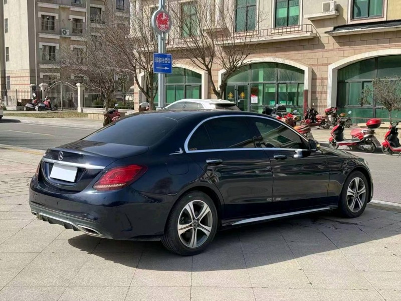 东营19年奔驰C5