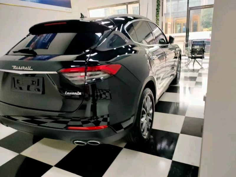 成都21年玛莎拉蒂Levante6