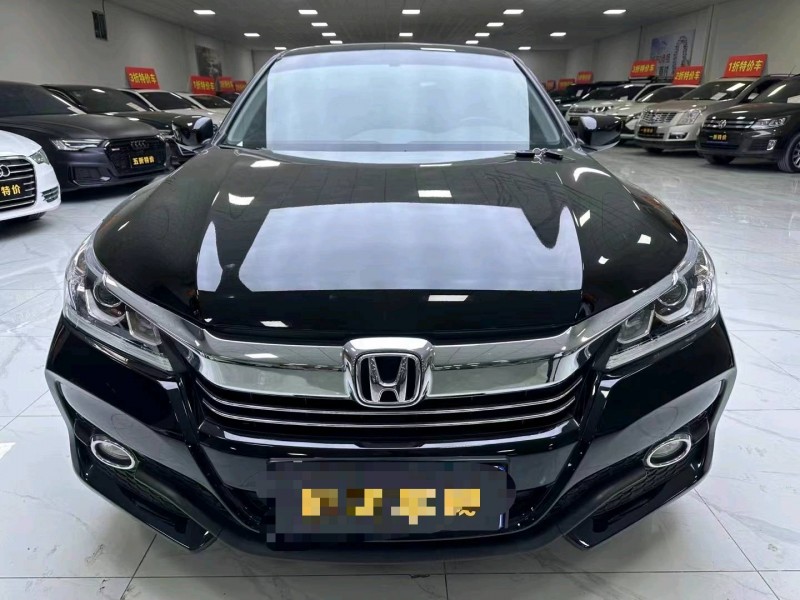 廊坊17年本田雅阁1