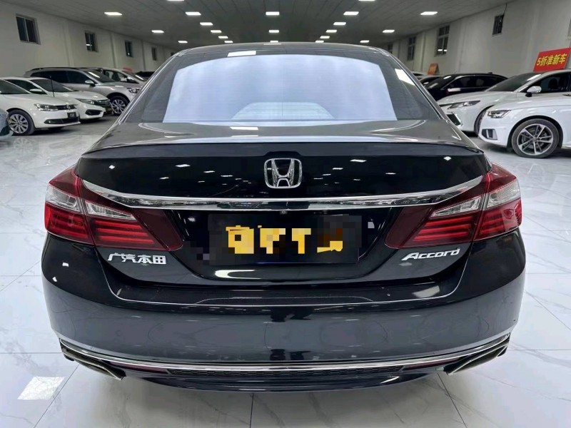 廊坊17年本田雅阁9