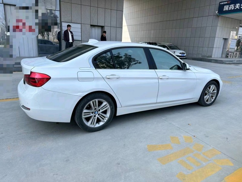 济南16年宝马3系4