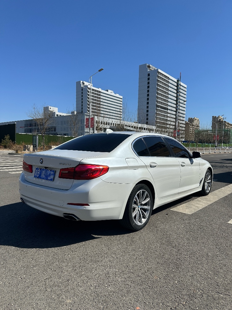 佛山18年宝马5系3