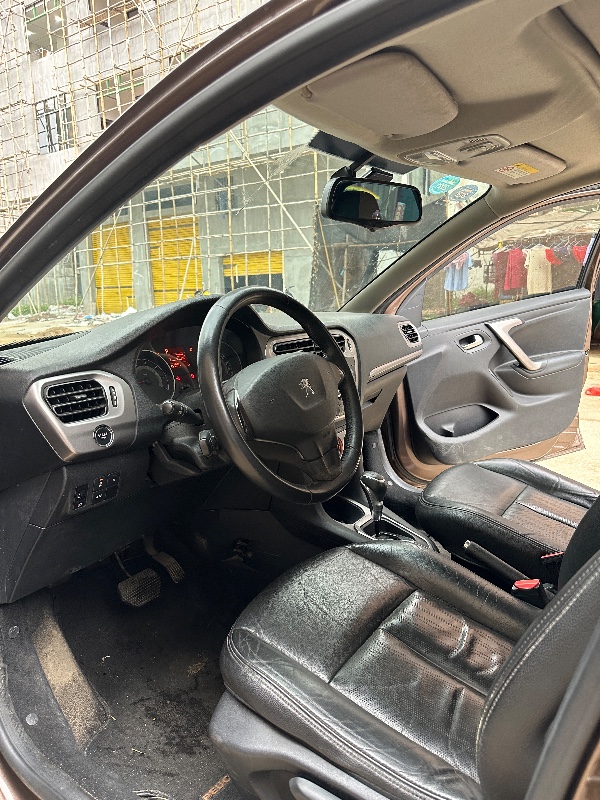 佛山15年标致3018