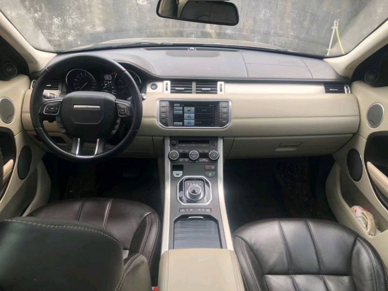 珠海15年路虎极光8