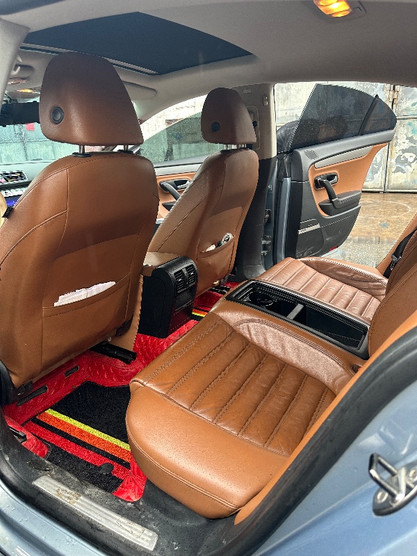 佛山10年大众CC8