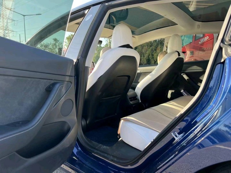 东营22年特斯拉MODEL 38
