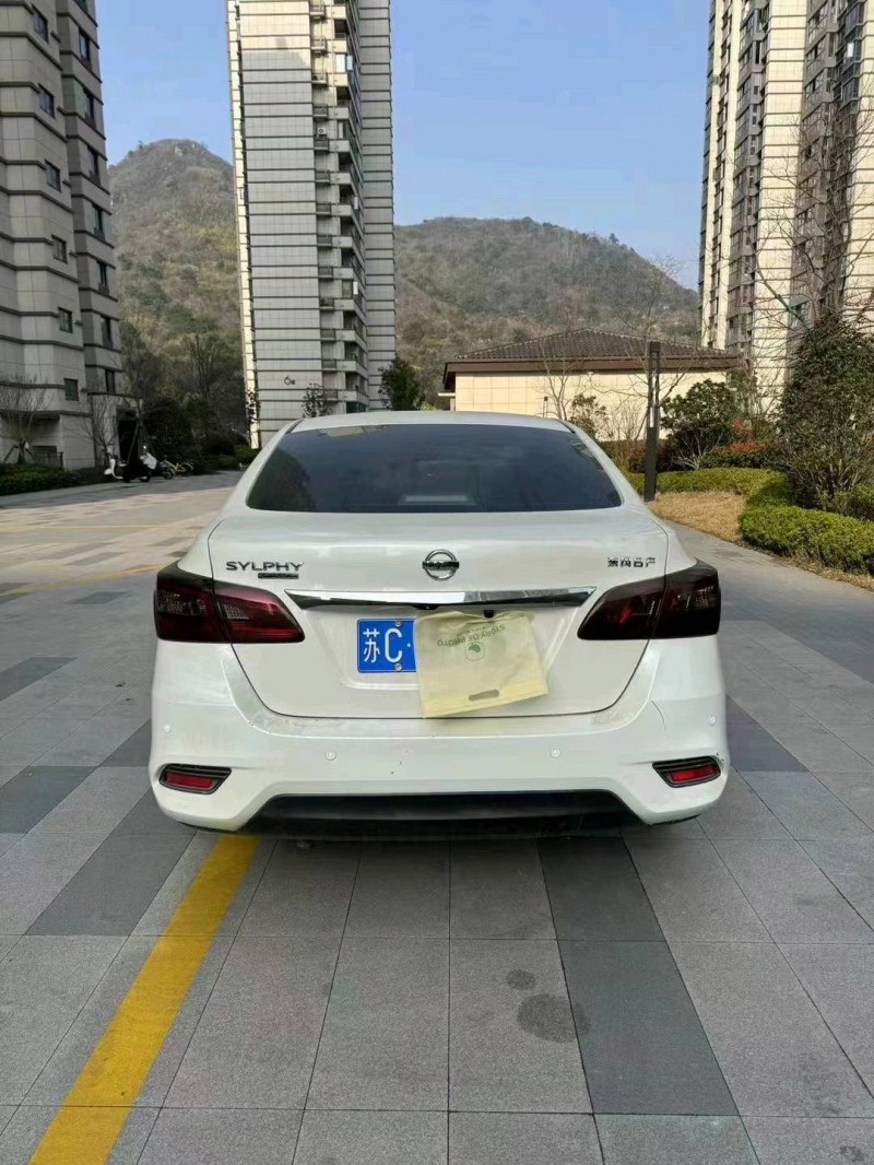 嘉興22年日產軒逸4