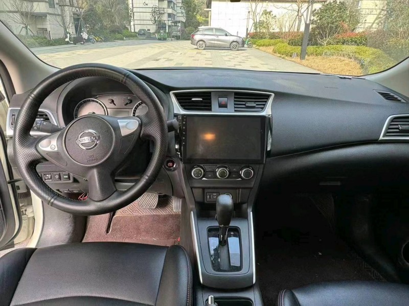嘉興22年日產軒逸5