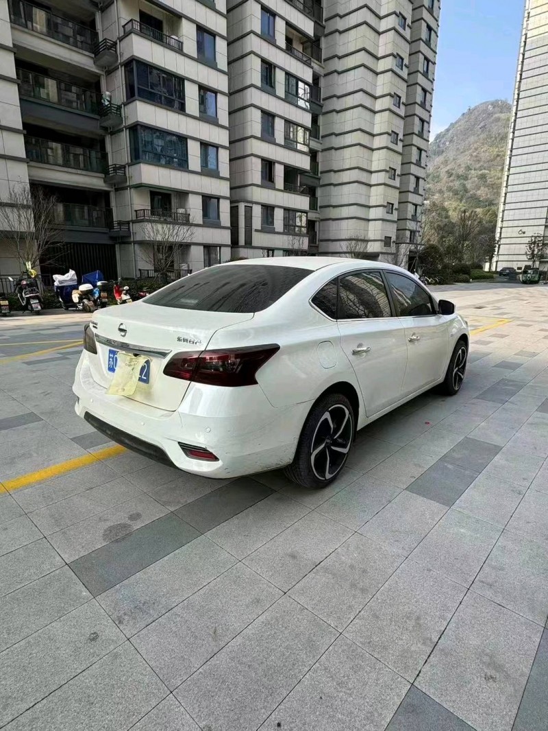嘉興22年日產軒逸8