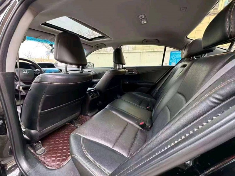 邯郸18年本田雅阁4