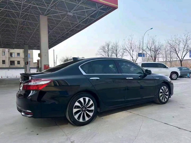 邯郸18年本田雅阁8