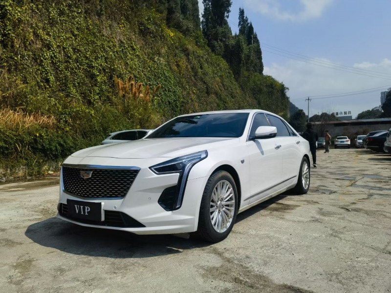 許昌21年凱迪拉克CT62