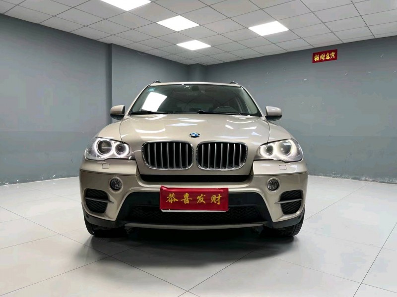 成都12年宝马X51