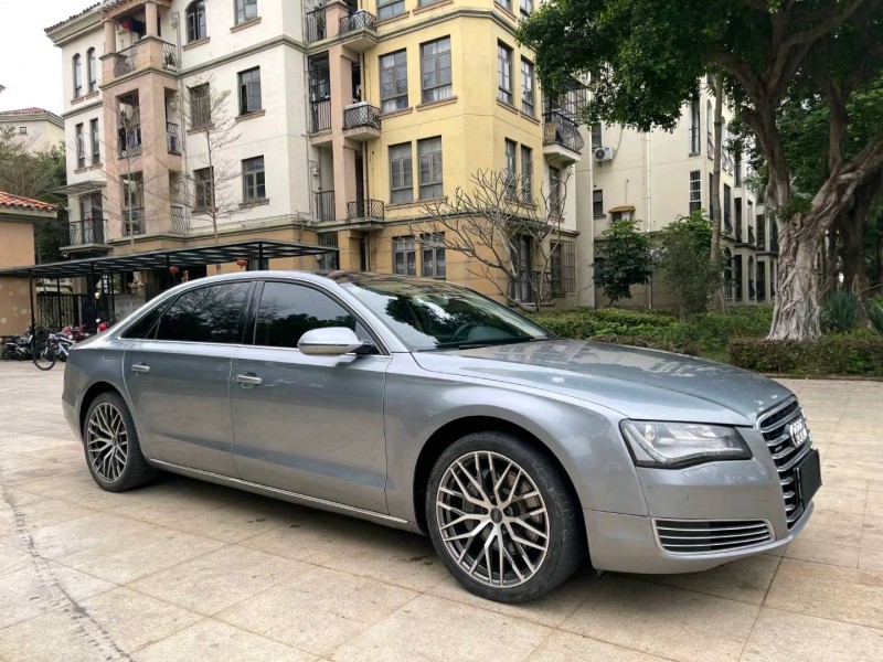 东莞12年奥迪A8L3