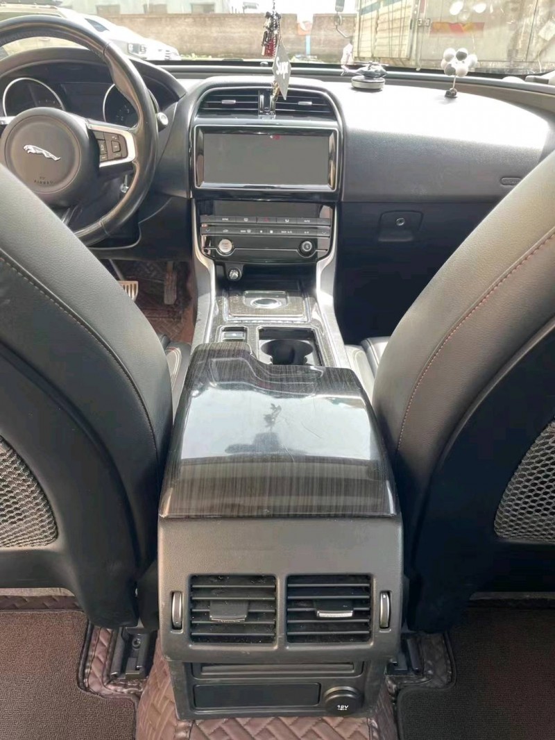 宜昌18年捷豹XEL6