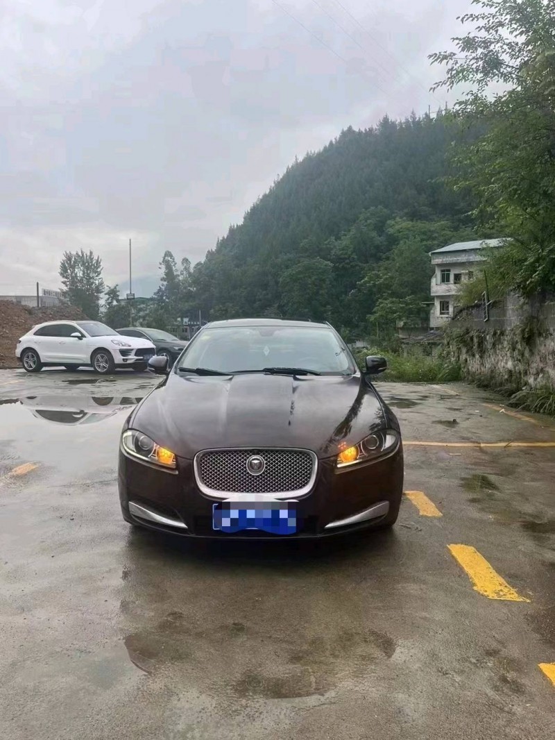 重庆13年捷豹XF1