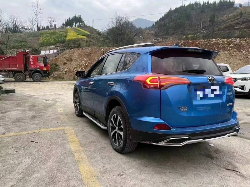 重庆17年丰田RAV4荣放4