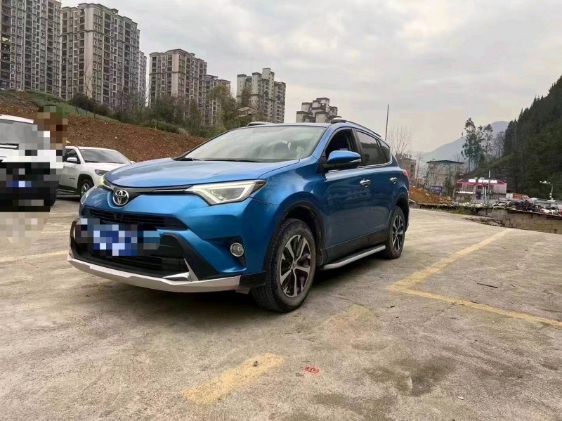 重庆17年丰田RAV4荣放5