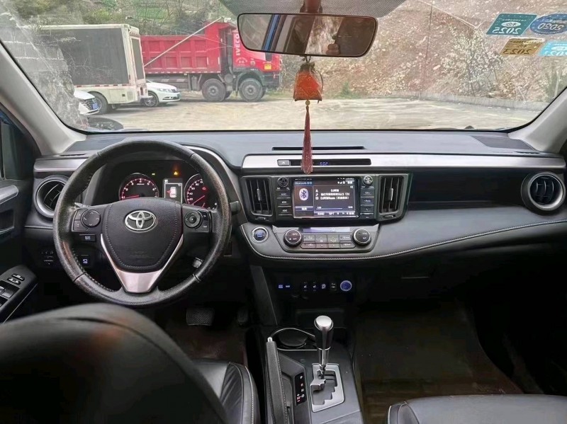 重庆17年丰田RAV4荣放7