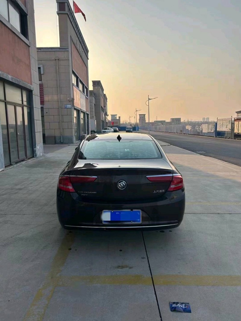 枣庄17年别克君越9