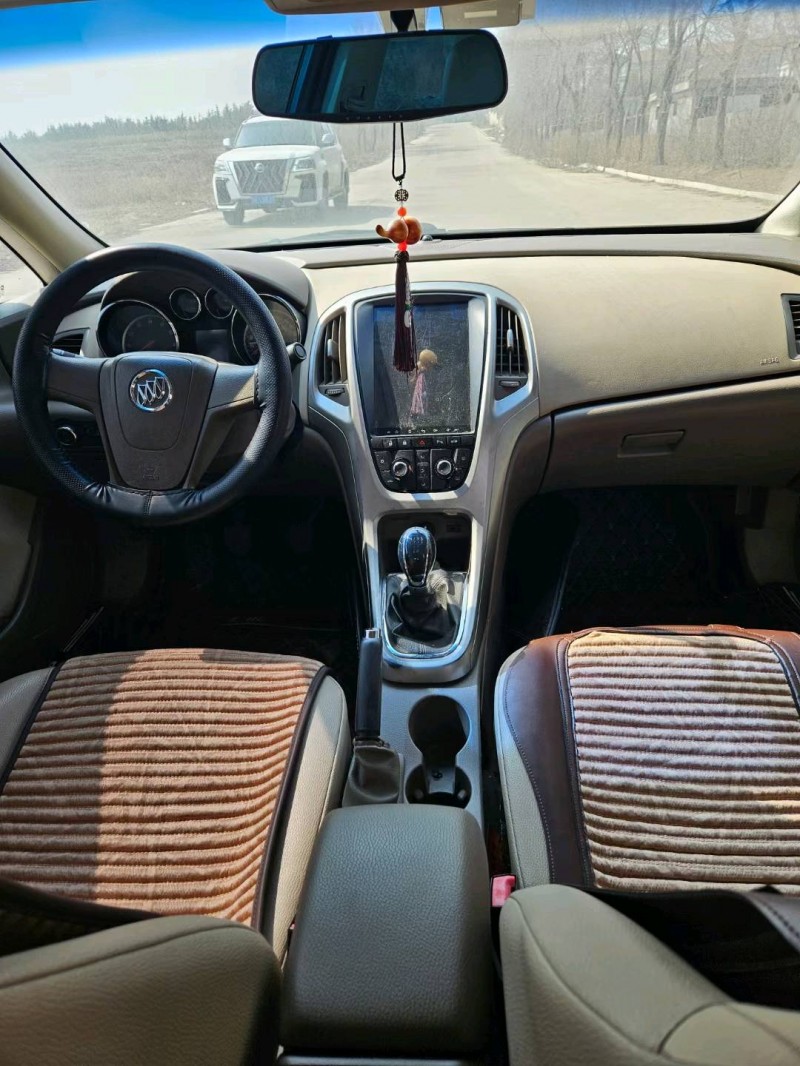 烟台13年别克英朗GT9