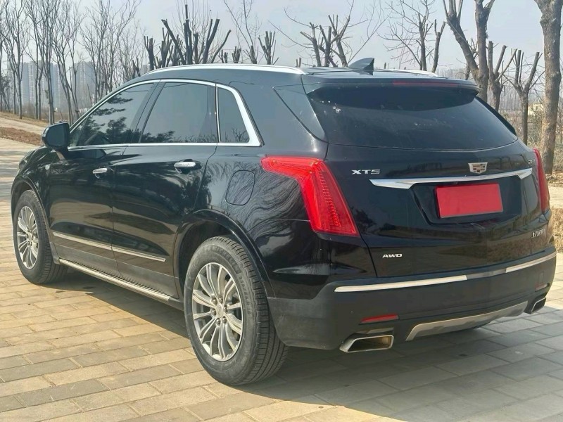 洛陽18年凱迪拉克XT53