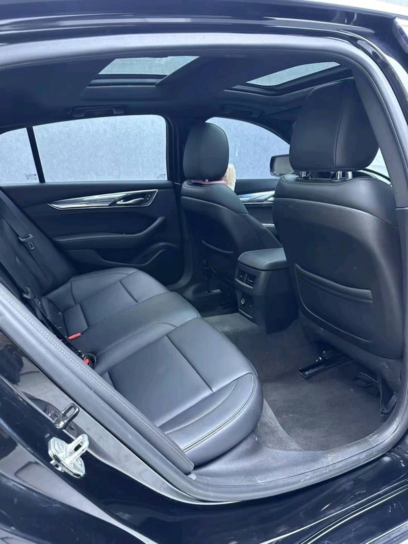 廊坊20年凯迪拉克CT56