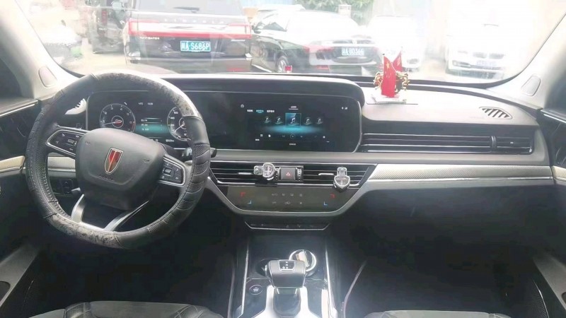 重庆20年红旗HS57