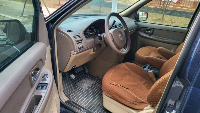 邢台17年别克GL84