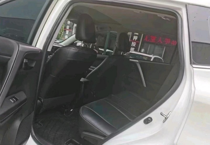 珠海19年丰田RAV45