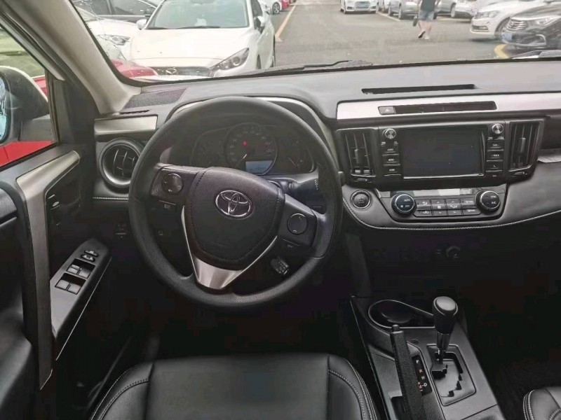 珠海19年丰田RAV46