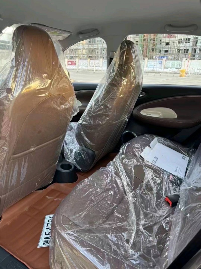 邯鄲24年五菱汽車繽果8