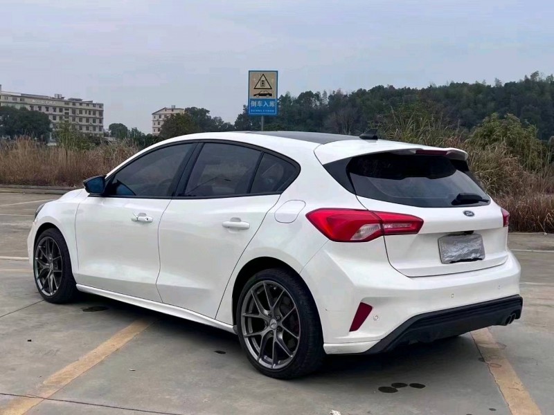 邵阳22年福特福克斯7
