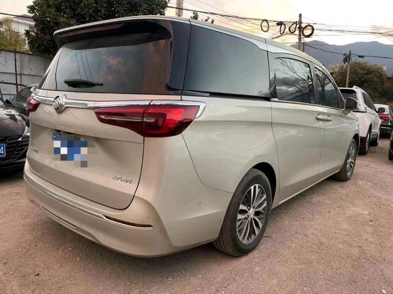 枣庄21年别克GL84