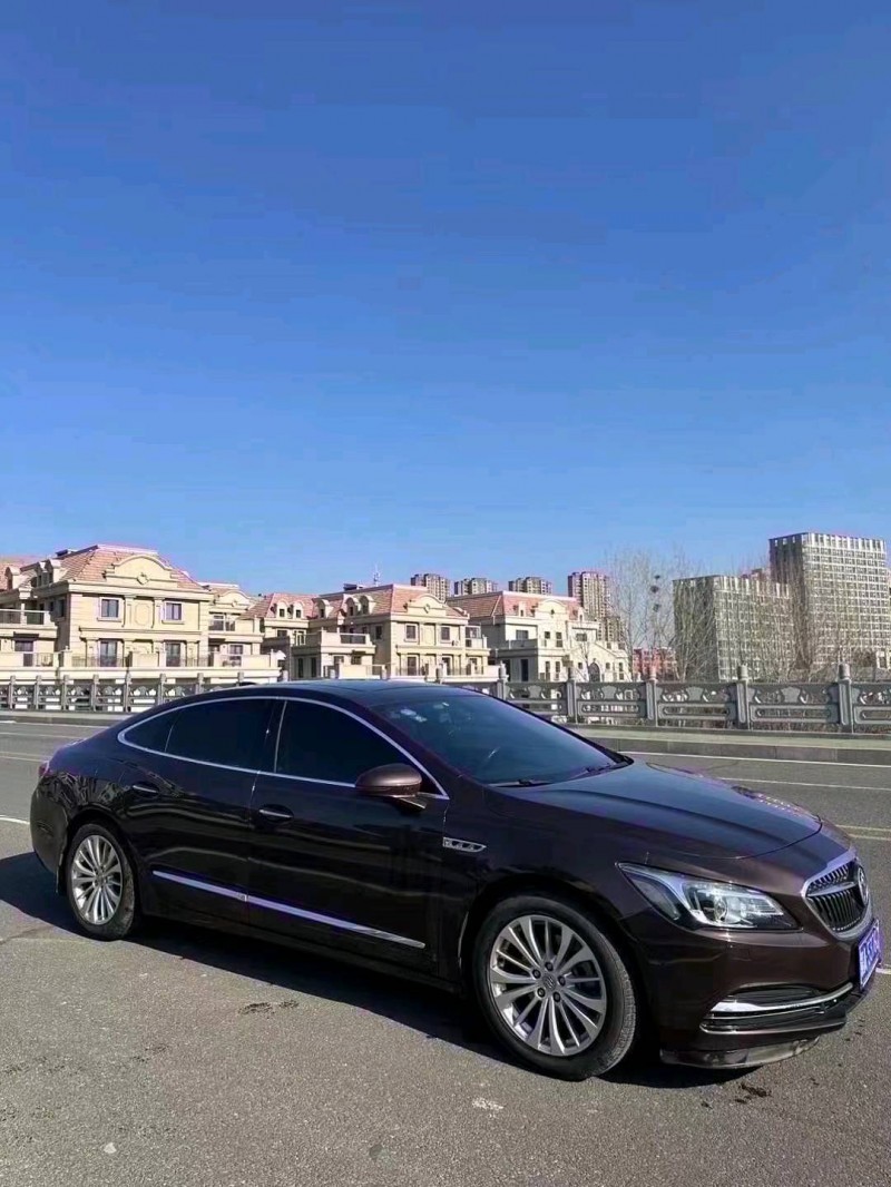 枣庄17年别克君越2